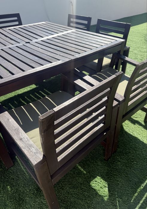 Conjunto Mesa e Cadeiras Exterior