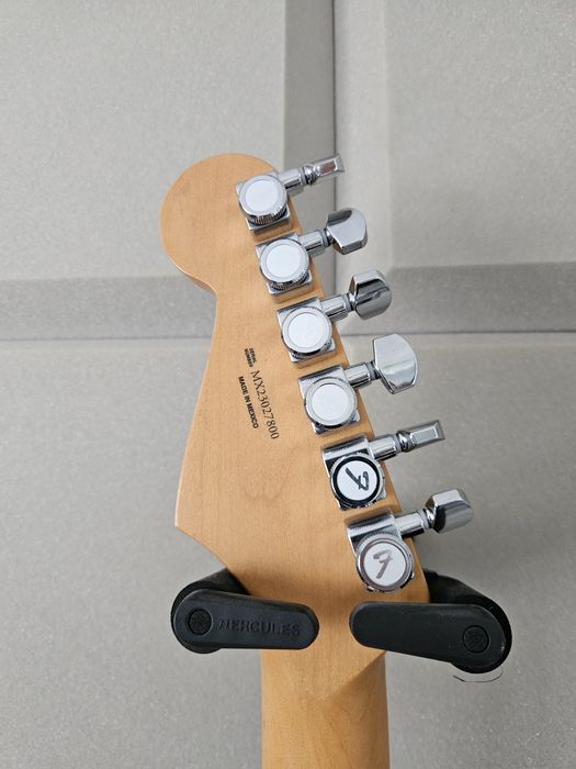 Fender Player Plus Stratocaster HSS SVB