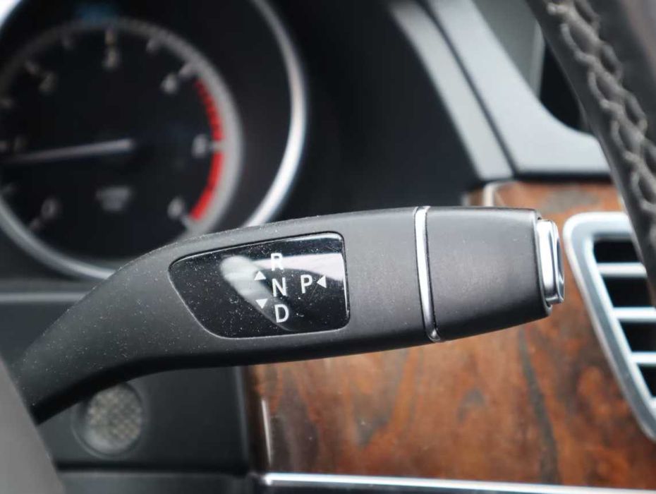 Mercedes-Benz E 200 катафалк