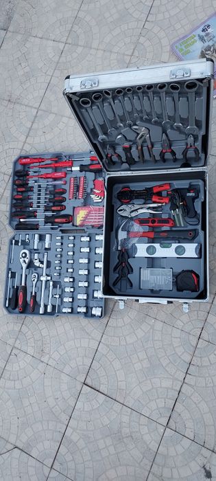 Caixa de alumínio nova com 186 ferramentas profissionais