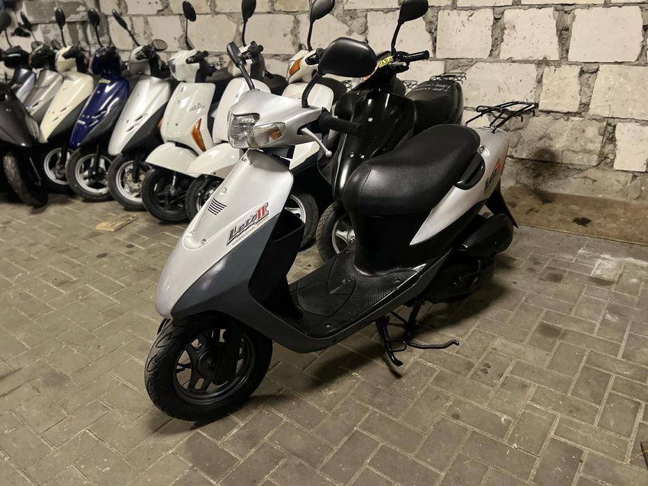 Японский скутер Suzuki Lets CA1PA