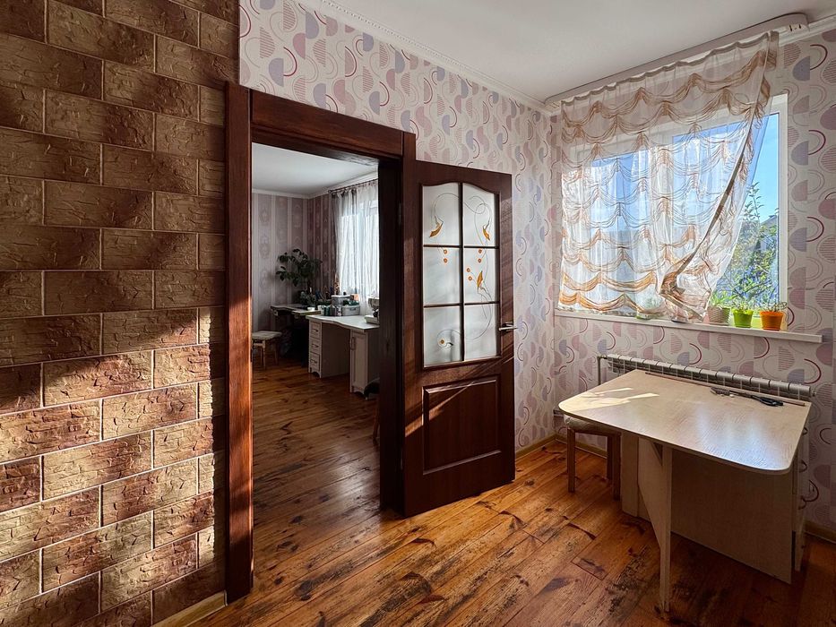 Продам добротний будинок з ділянкою! Сарнеський район!!