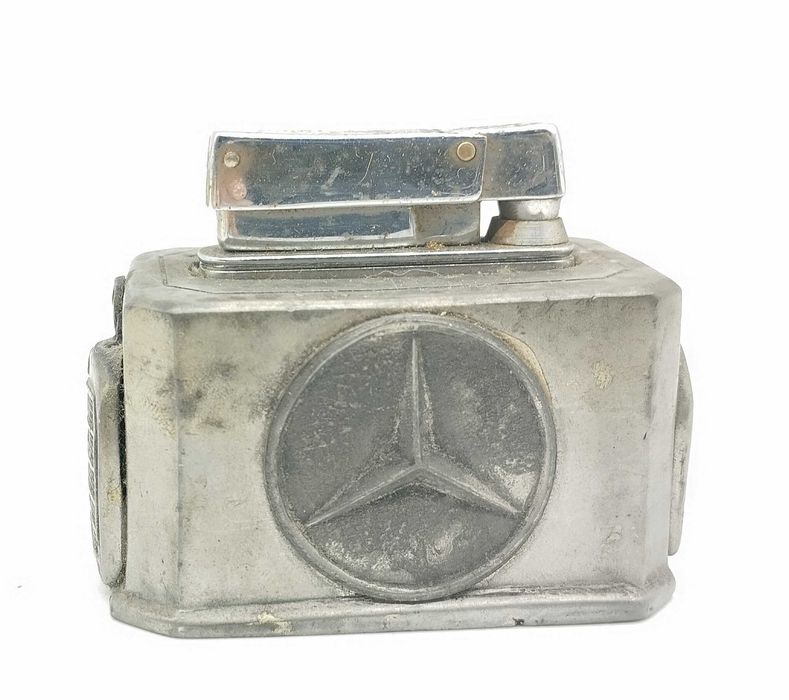 Antigo isqueiro Mercedes