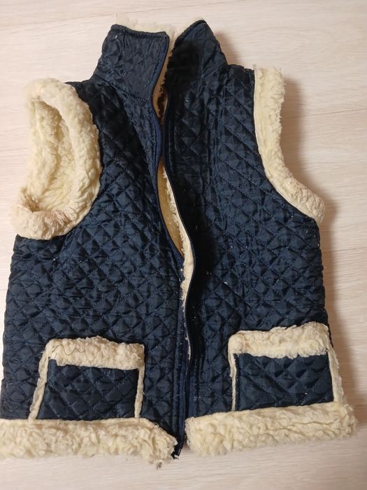 Дитяча жилетка, кожушок