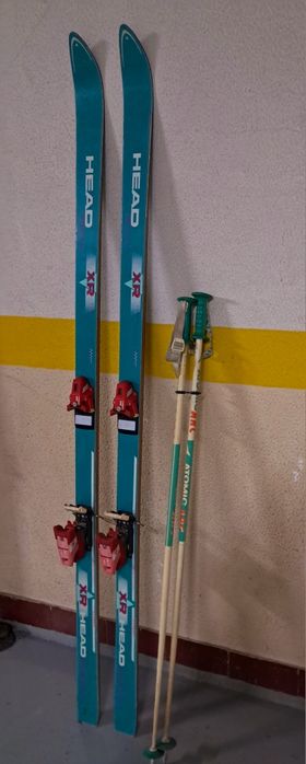 Skis Head c/ Fixações + Bastões Atomic