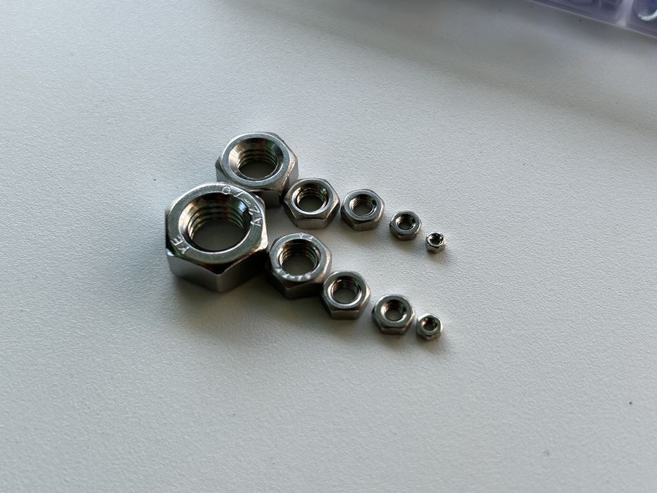 Набор гаек 445 шт 10 размеров