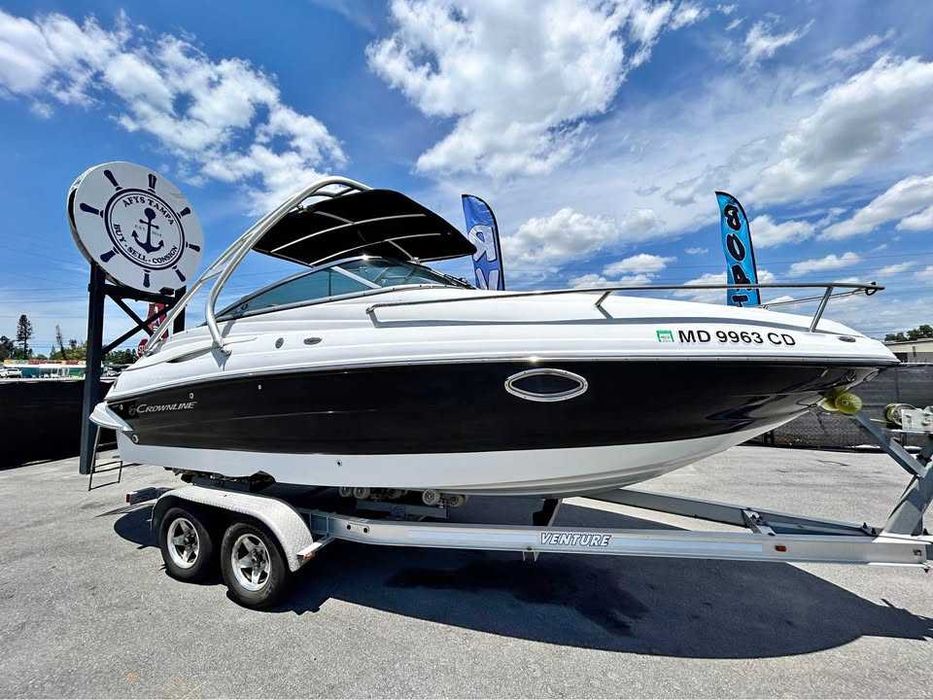 Motorówka Crownline 236 SC 2012 | MerCruiser 350 MAG | 213 mth | Przyczepa