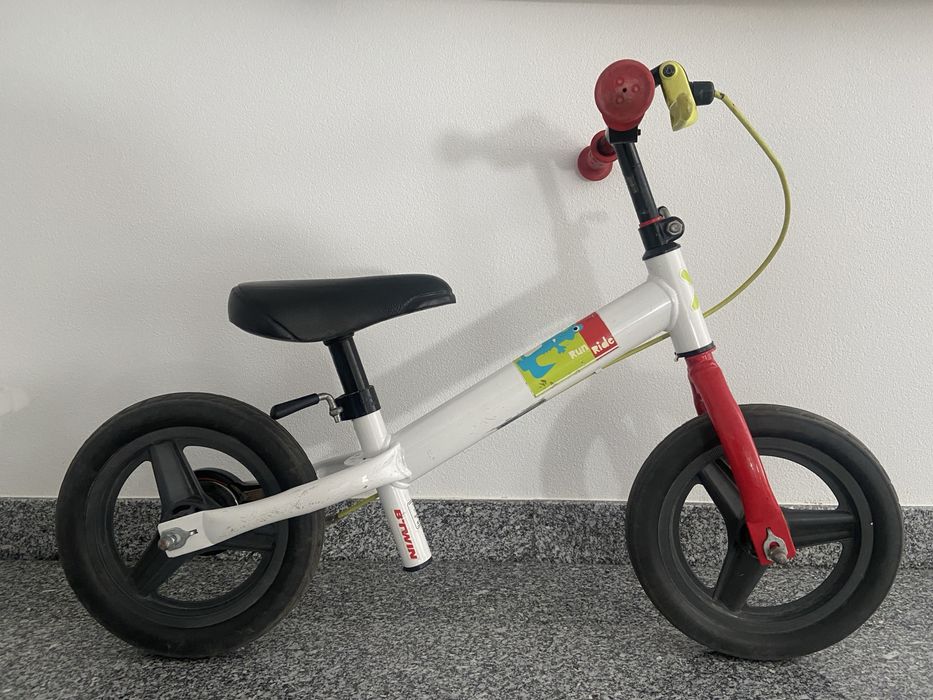 Bicicleta de aprendizagem sem pedais