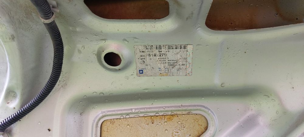 Продам кришку багажника ланос т150 кузов