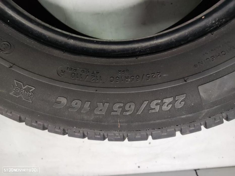 2 pneus semi novos 225-65r16c michelin - oferta dos portes