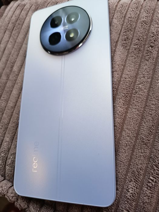 Realme 12 5G w idealnym stanie