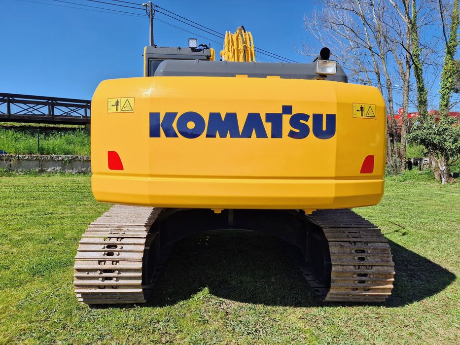 Escavadora komatsu pc 210