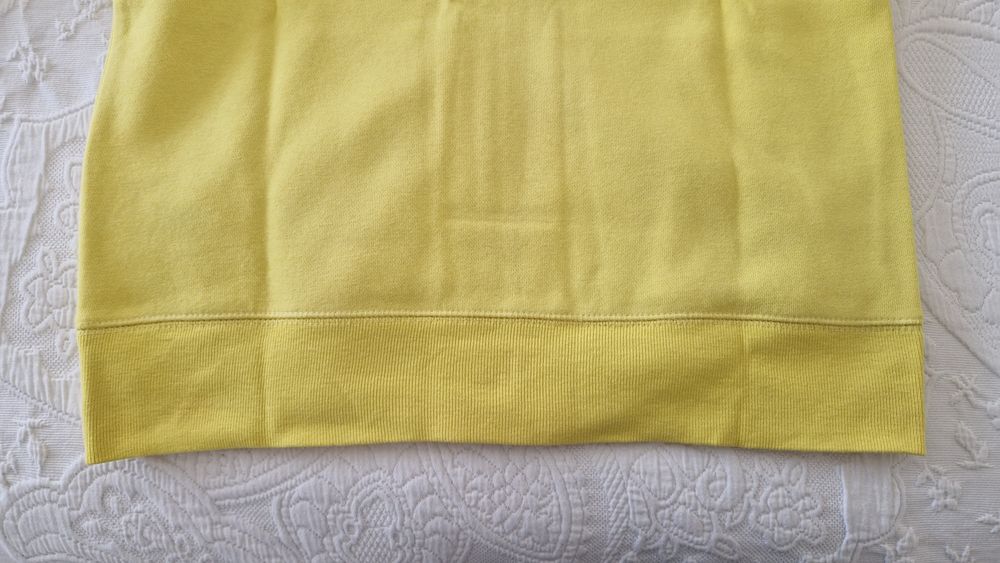 Casaco Gap Kids amarelo, tamanho 12 anos