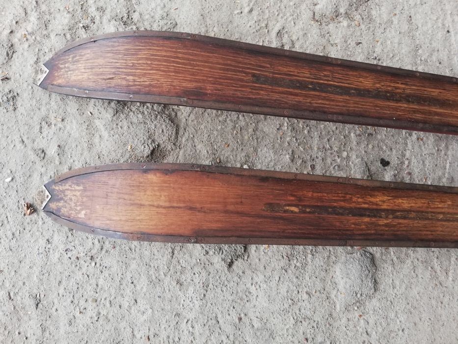 Narty z lat 60 zabytek