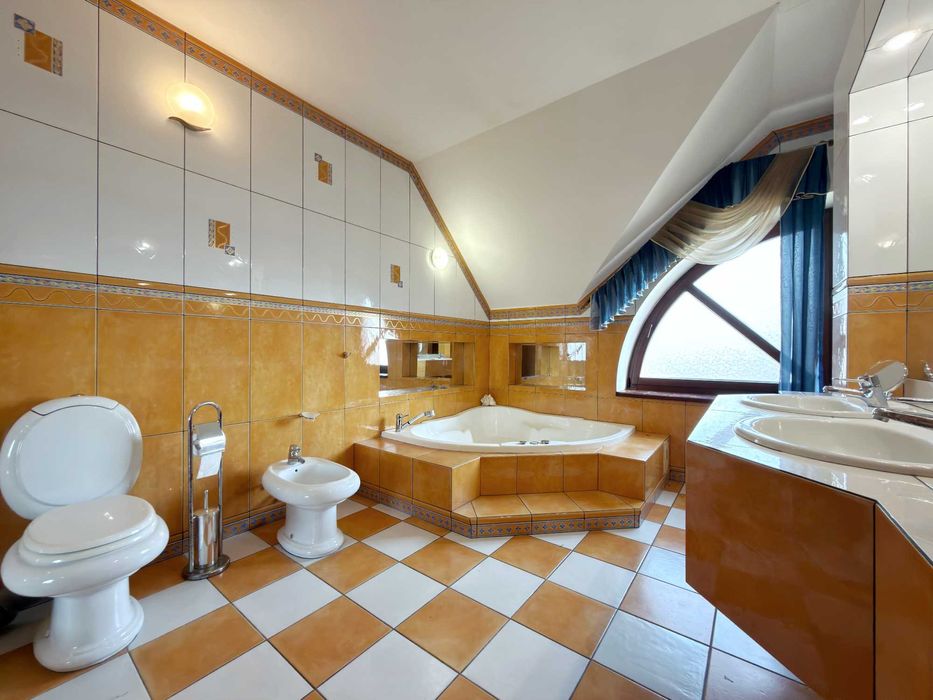 ПРОДАЖ пʼятикімнатного будинку у ЛЬВОВІ вул. Загородня (Левандівка)