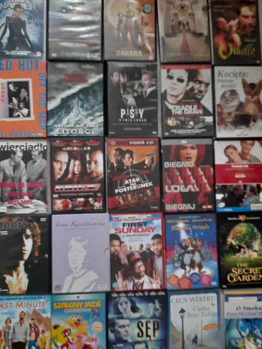 Płyty seriale dvd muzyka bajki 140 sztuk