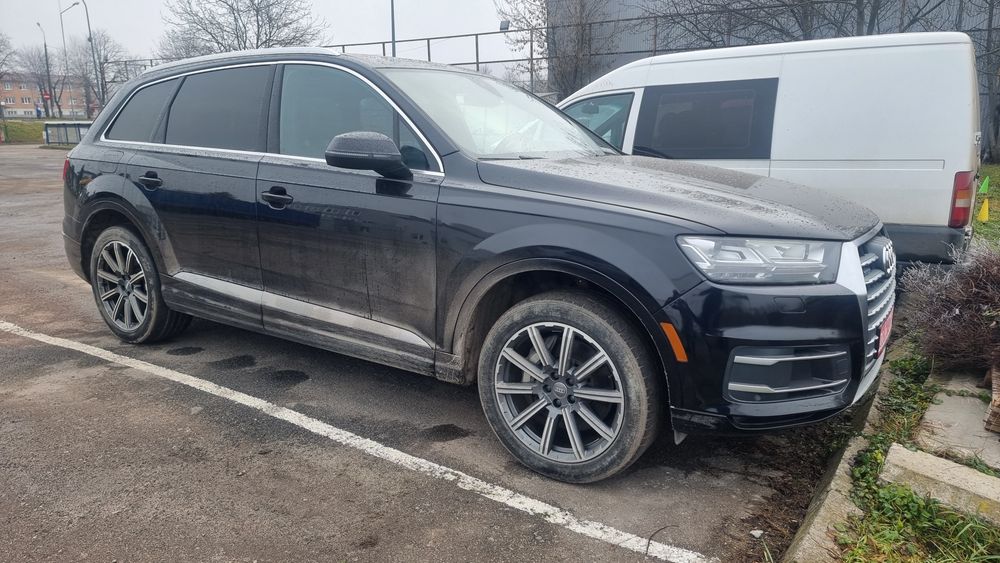 Aydi Q7 3.0 бензин