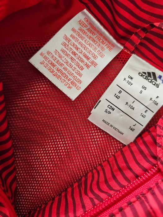 Adidas wiatrowka Manchester United 9-10lat