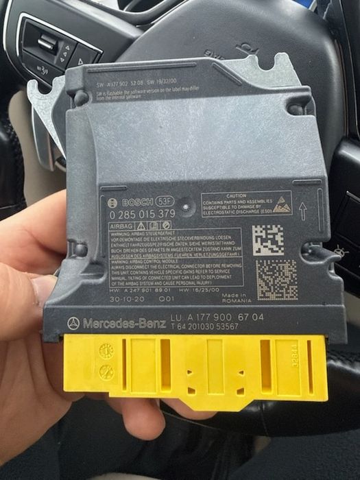 Naprawa sterowników, komputerów ECU. Sensory Airbag, liczniki. 

Napra