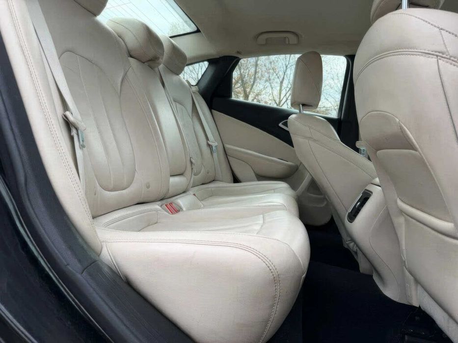 Chrysler 200 S      2015