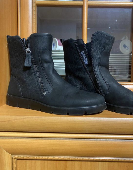 Стан нових. Осінні шкіряні чоботи, сапоги Ессо. 39 розмір.