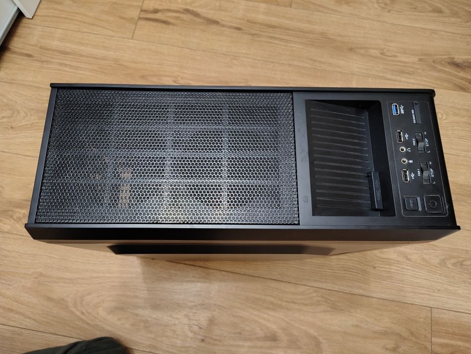 Komputer stacjonarny AMD RYZEN 5 3600 RADEON RX 6600XT