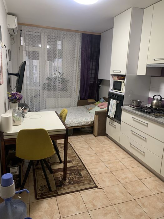 1 кім.квартира+ велика кухня  с.Чубинське, жк новосельцево