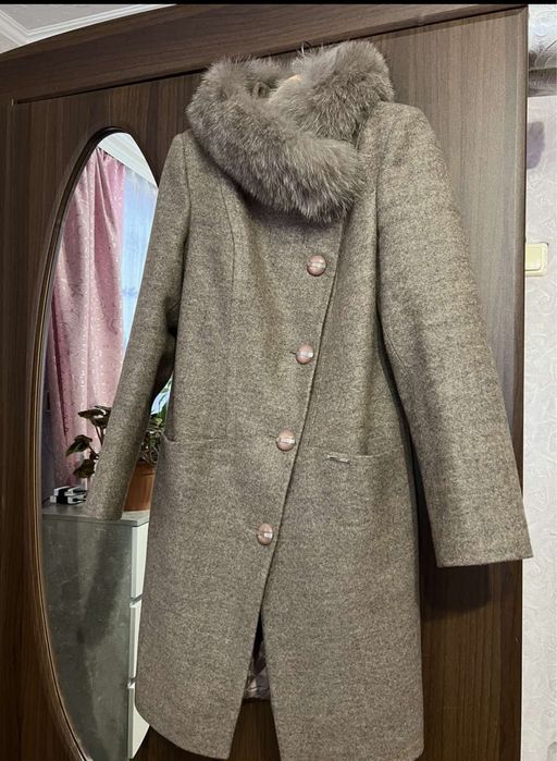 Зимове пальто, стан ідеальний, 48 розмір