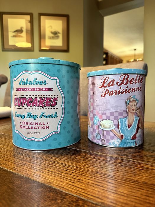 Metalowe puszki ozdobne 2 szt