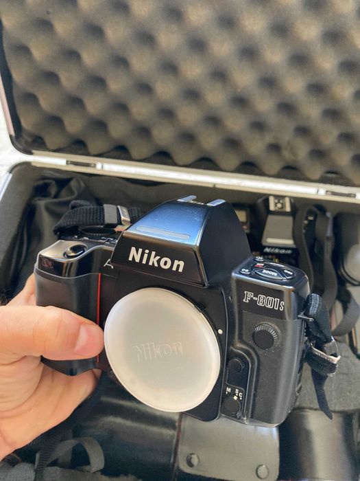 Conjunto de cameras e várias lentes NIKON