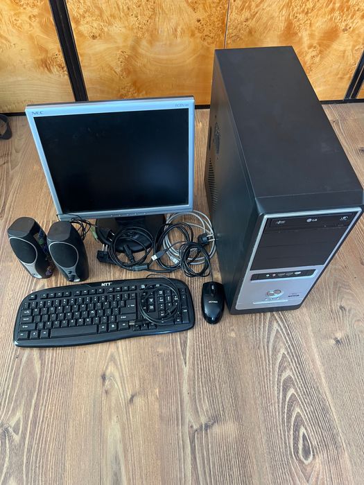 Zestaw PC, 4GB RAM, gt210 1GB, dysk 500GBb