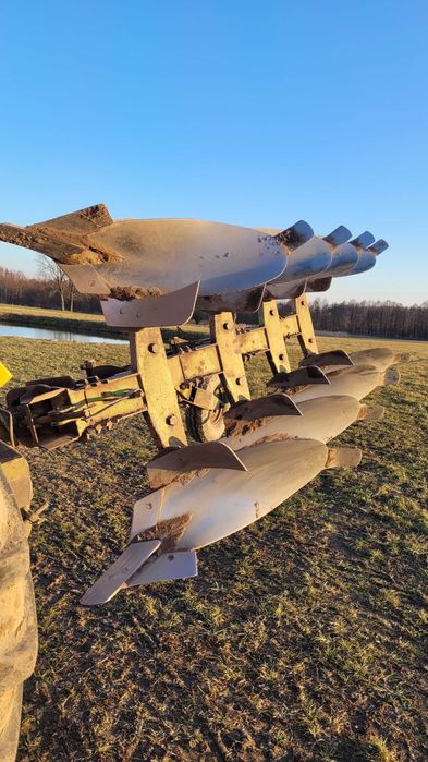 Pług obrotowy Dowdeswell 4+, przedpłużki.