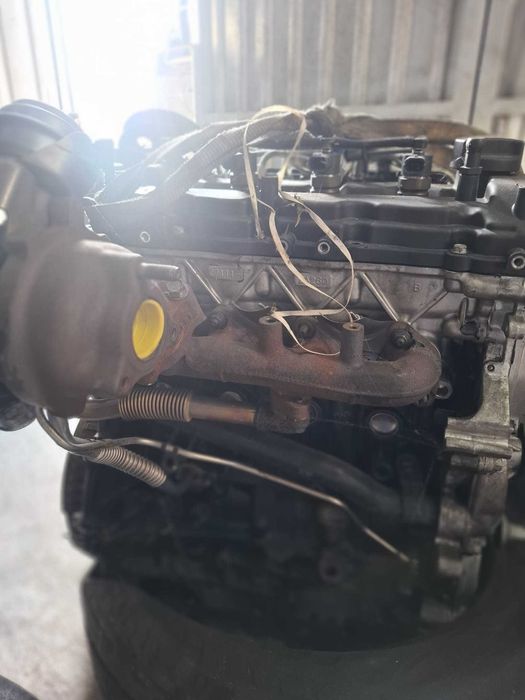 Motor Kia Carens 1.7