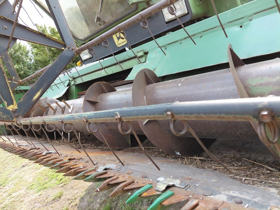 Комбайн Johne Deere 975 4.2 м
