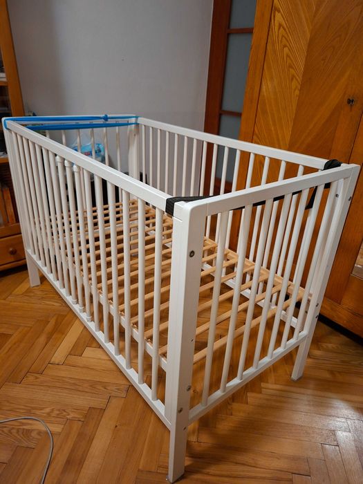 Lóżeczko niemowlęce