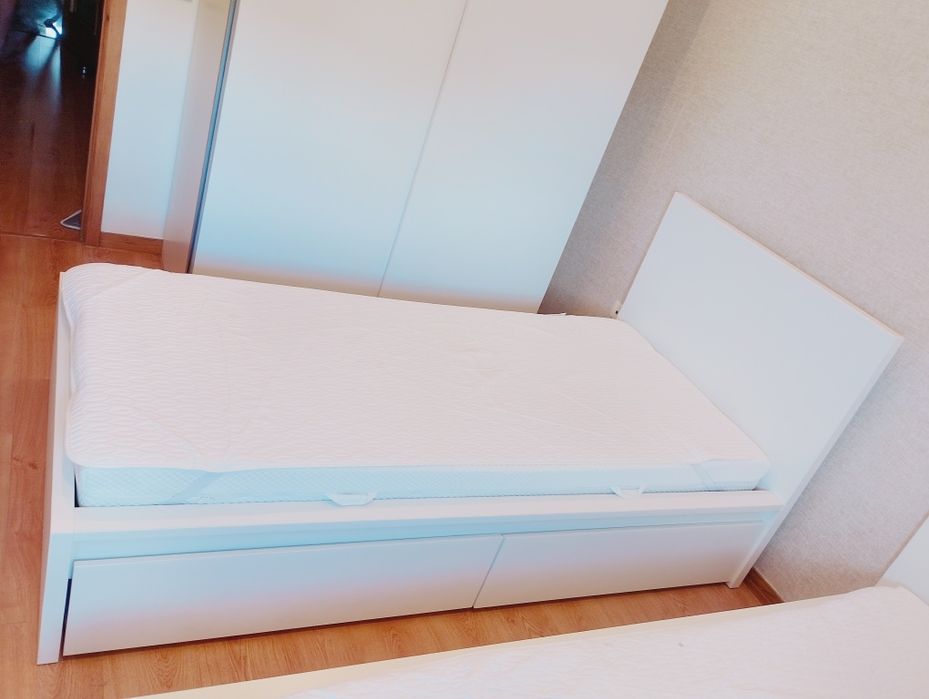 Vendo cama IKEA impecáveis