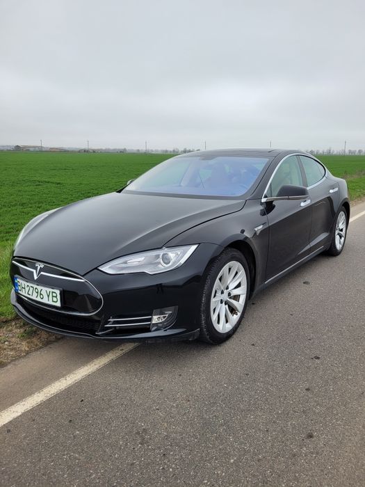 Tesla Model S  P85+  Europe