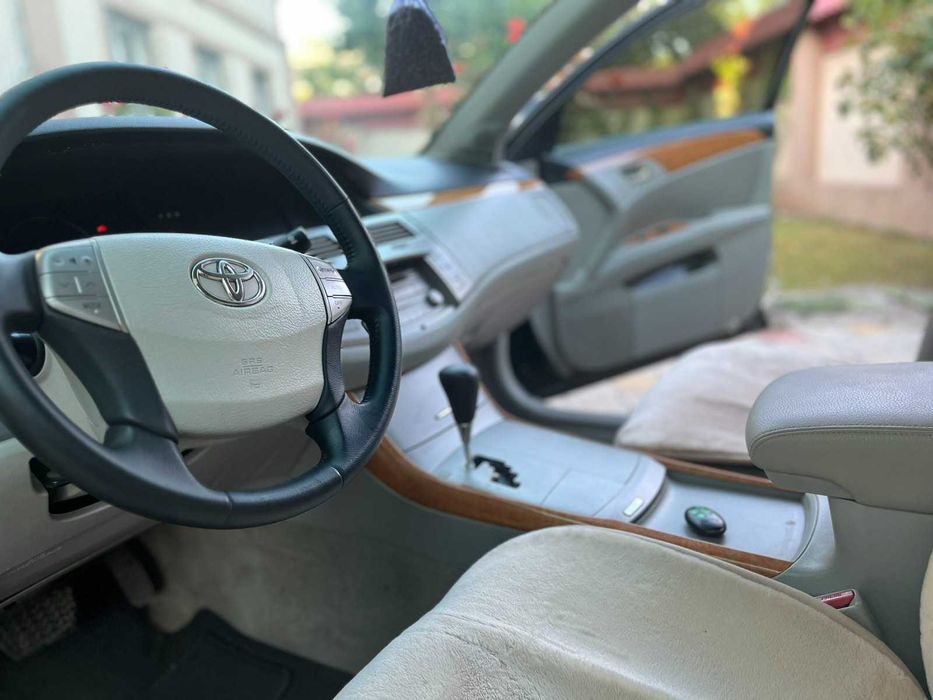 Продам авто Toyota Avalon