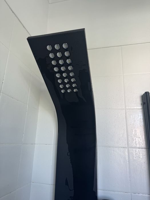 Coluna de duche preta