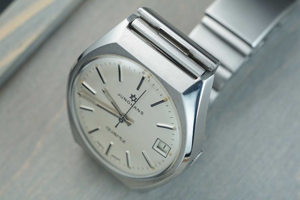 Zegarek Junghans, lata 70/80, vintage odnowiony, kwarcowy