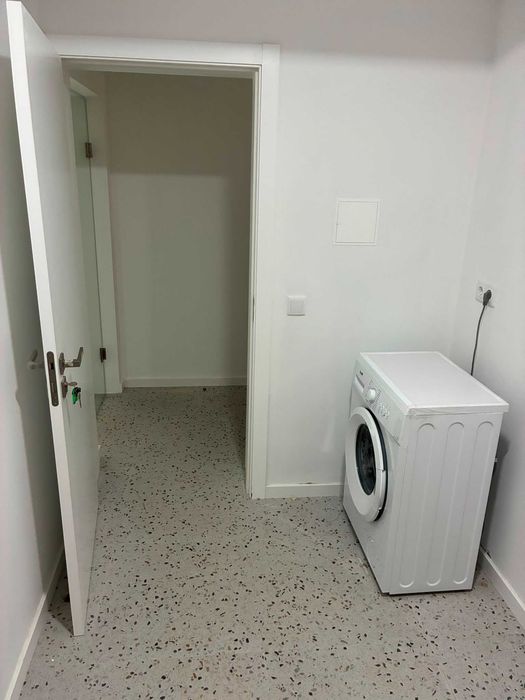 Arrendamento de apartamento T0 na Avenida Araújo Silva, 195, Penafiel