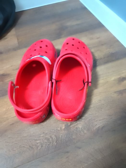 Crocsy McQueen czerwone