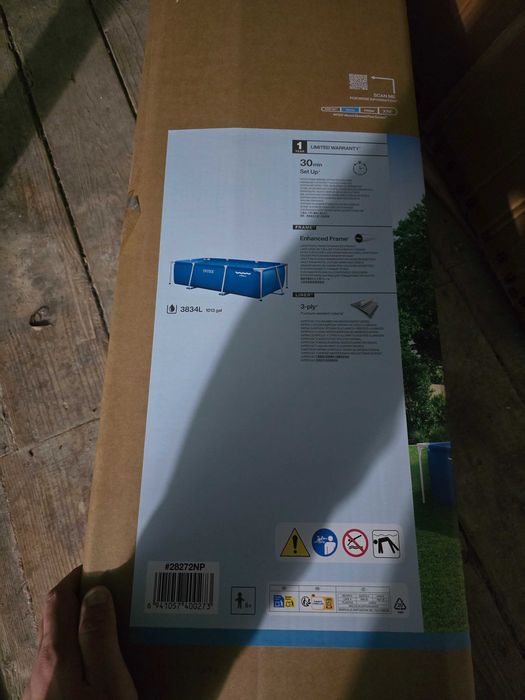 Vendo piscina rectangular de 3.00 por 2.00 usada uma vez