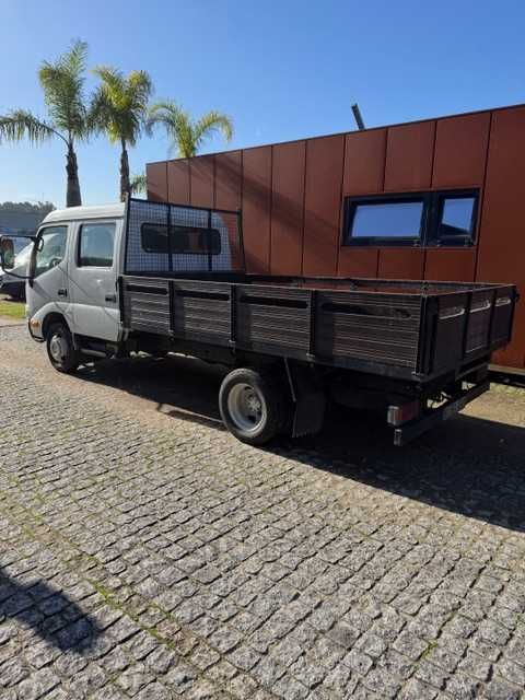 Carrinha toyota dyna cabine dupla