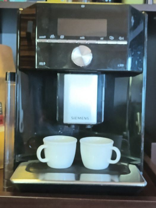 Siemens EQ.9 s300 ekspres ciśnieniowy