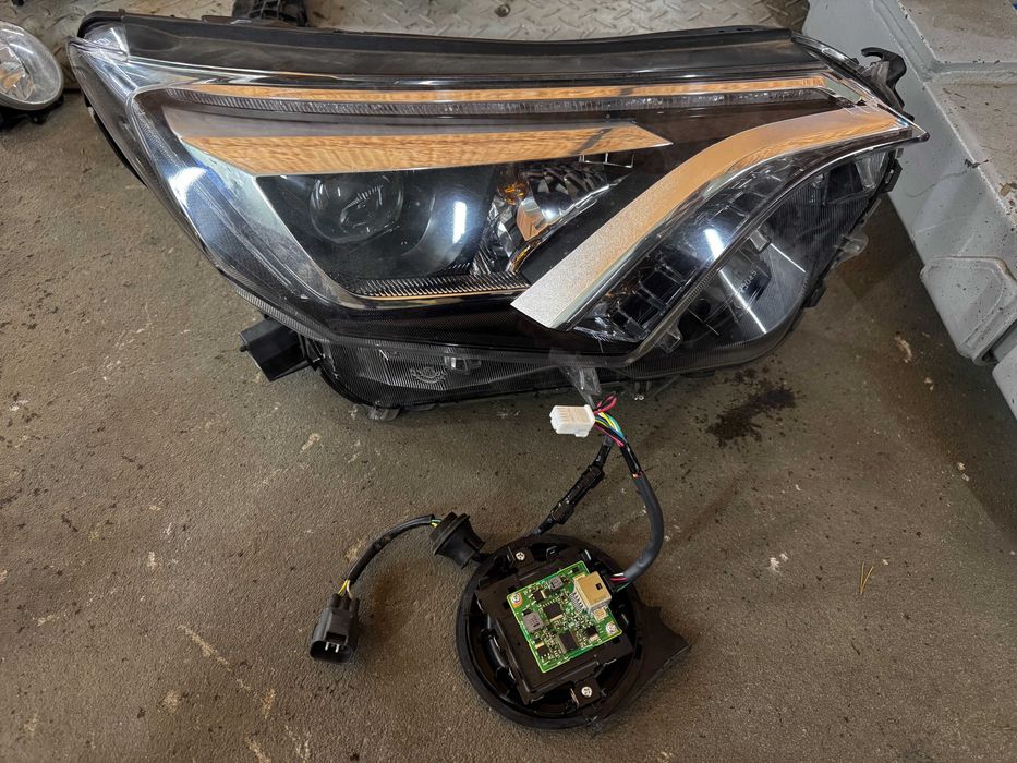 Sterownik moduł reflektor Rav4 IV LED lift