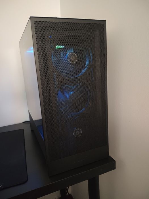 PC 9800x3D RTX 5070 ti 32 ram ddr5