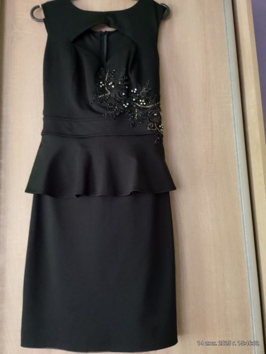Продам чёрное платье