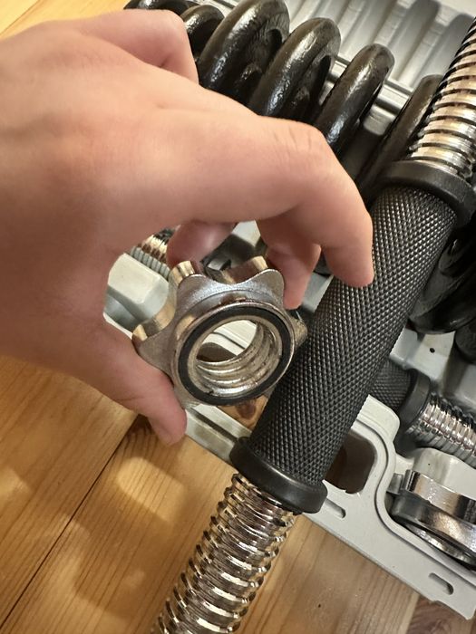 Zestaw hantli 15kg w walizce żeliwnych