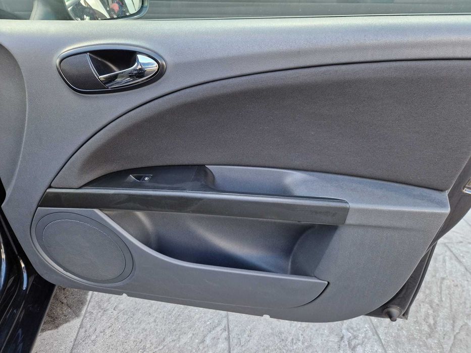 SEAT Leon — fotografia 11